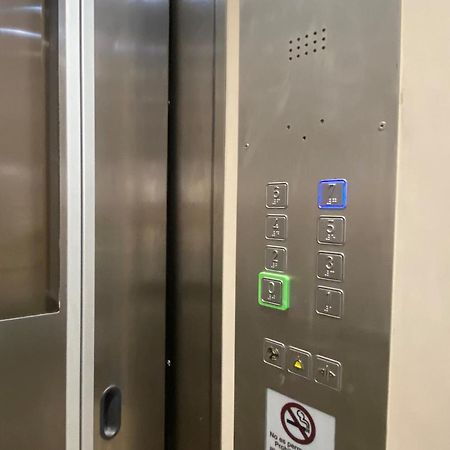 Fisa Rentals Aribau Barcelona Exteriér fotografie