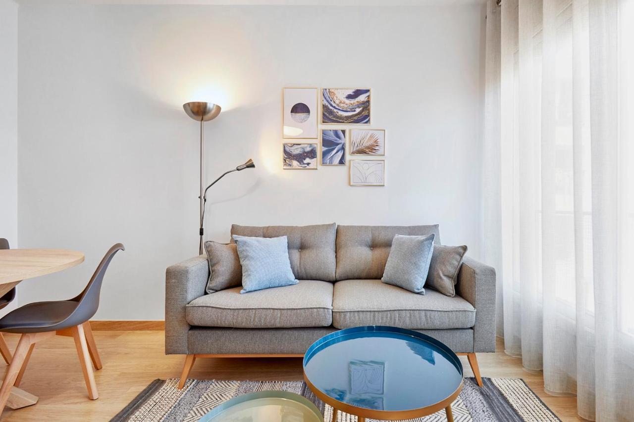 Fisa Rentals Aribau Barcelona Exteriér fotografie