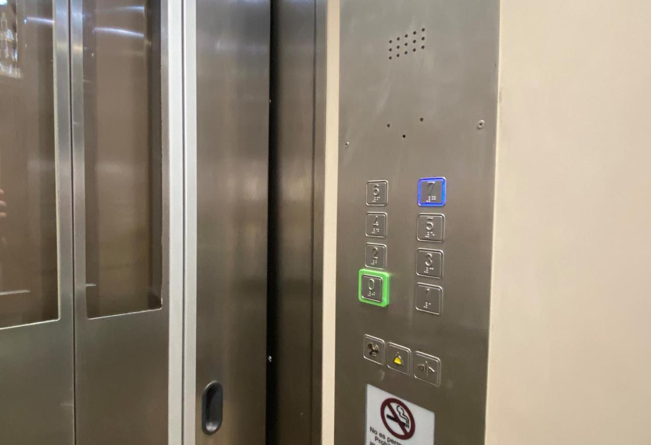 Fisa Rentals Aribau Barcelona Exteriér fotografie
