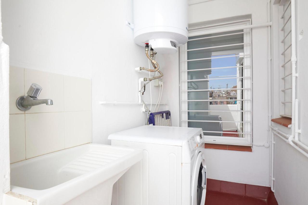 Fisa Rentals Aribau Barcelona Exteriér fotografie